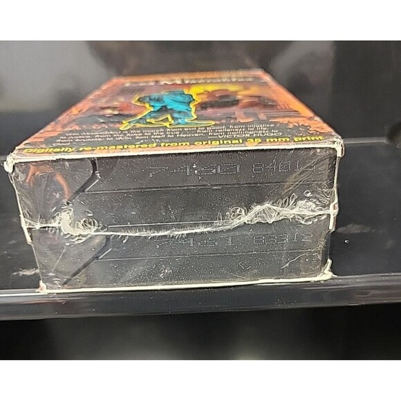 LES MISERABLES COLLECTORS EDITION [2 VHS SET] VICTOR HUGO (New And Sealed) - Picture 3 of 3